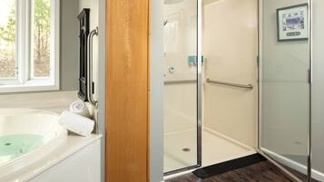 Shower, jetted tub, hair dryer, towels