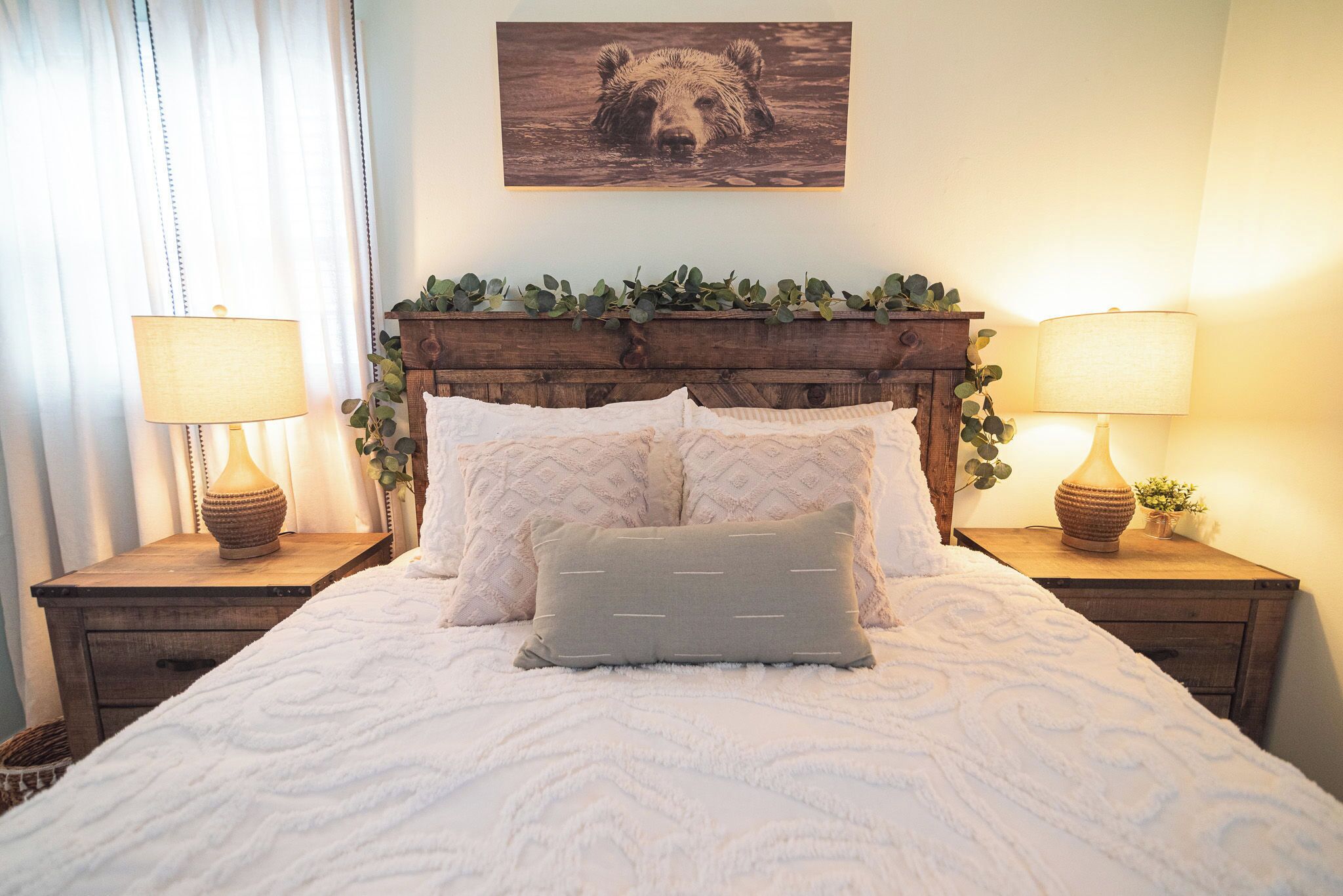 3 bedrooms, desk, iron/ironing board, free WiFi