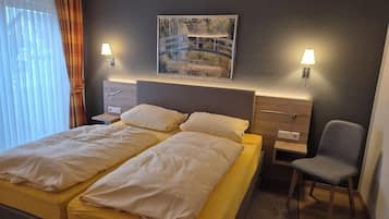 Economy Double Room, Garden View | Soundproofing, free WiFi