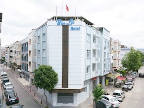 Front of property - Blue Life Hotel (Izmir)