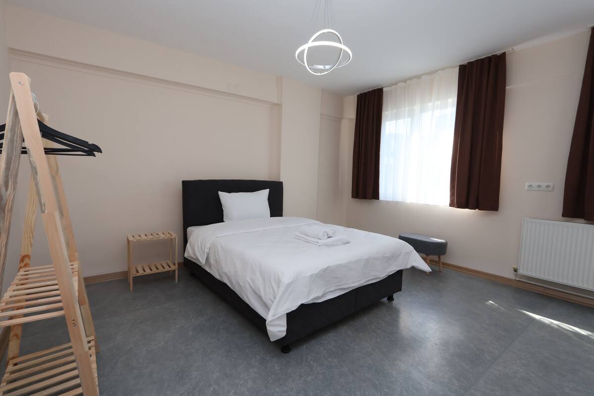 Desk, free WiFi, bed sheets