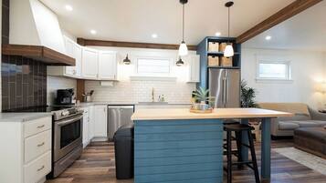 Microwave, oven, stovetop, dishwasher