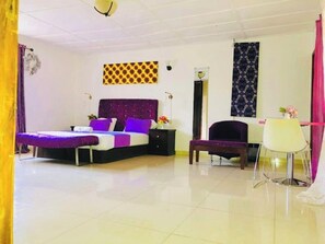 1 dormitori, planxa i posts de planxar, wifi gratuïta i roba de llit 