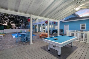 House, Multiple Beds (Sapphire by the Sea) | Outdoor dining