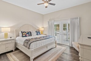 Hus, flere senger (Sapphire by the Sea) | 7 soverom og wi-fi