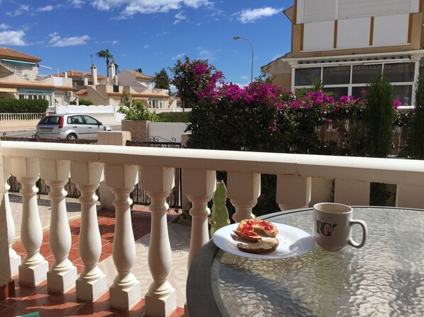 Outdoor dining - Immaculate and Spacious Playa Flamenca Townhouse LONG TERM REDUCED RENTAL RATES (VC)