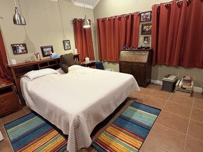 1 dormitorio, escritorio, wifi y ropa de cama