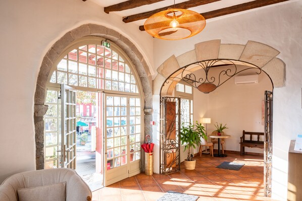 Lobby - LA MAISON OPPOCA (Ainhoa)