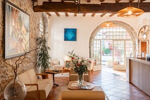 Lobby - LA MAISON OPPOCA (Ainhoa)