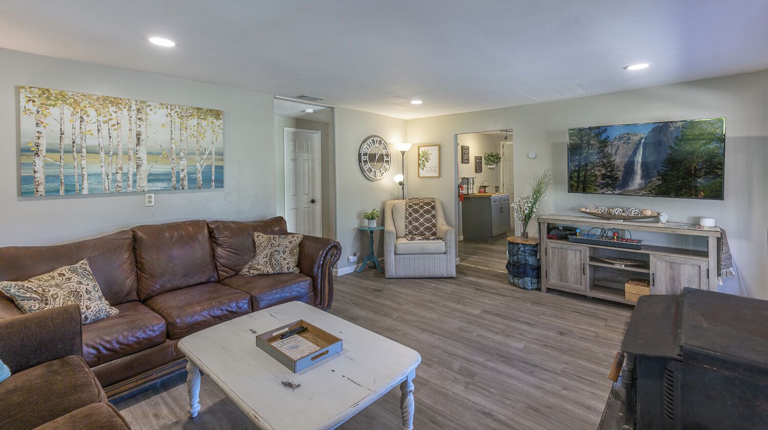 Smart-tv, eldstad och tv-spel