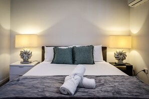 3 bedrooms, iron/ironing board, free WiFi, bed sheets