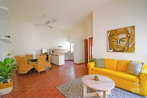 Living area - Colorful Zen APTs 2 Blocks to the Beach (La Paz)