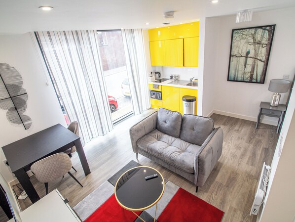 Apartment | Ruang tamu | TV 