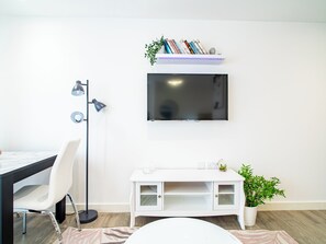 Apartment | Interior - Perfectly Located Apartment - Sheffield City (Sheffield)
