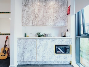 Apartment | Interior - Airy and Bright Apartment in City Center (Sheffield)