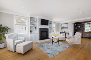 TV, fireplace - Family-Friendly 4BR, Near Newport, Walk to Beach (Middletown)