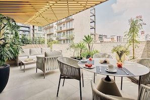 Business Apartment | Terrace/patio
