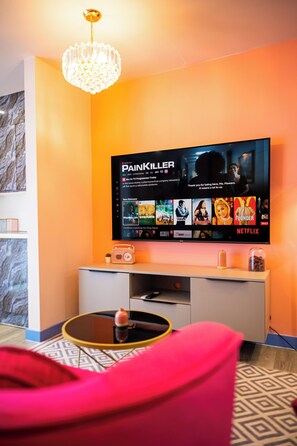 Interior - Outstanding Deluxe Self Contained City Apartment (Sheffield)