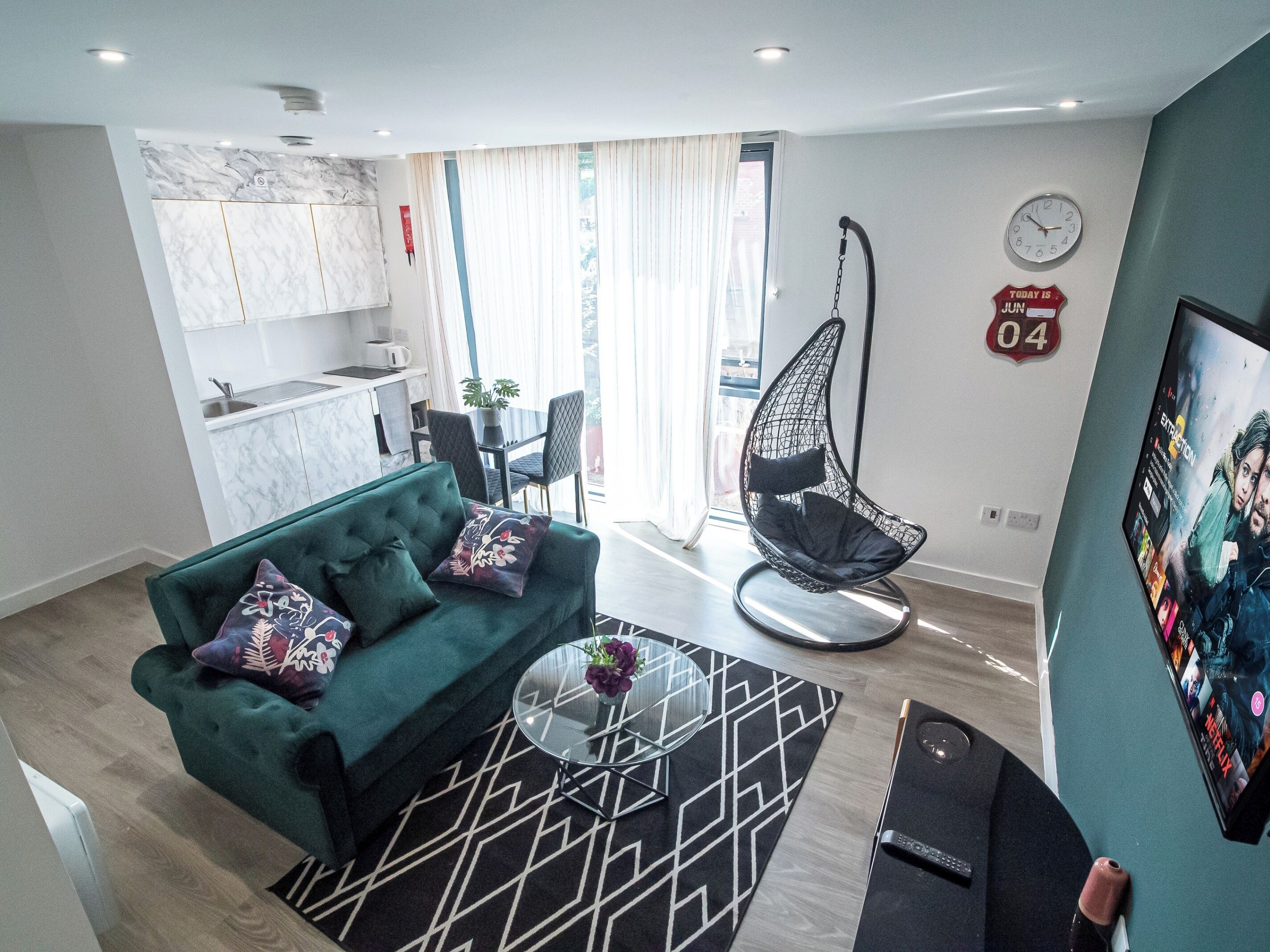 Apartment | Living area | TV