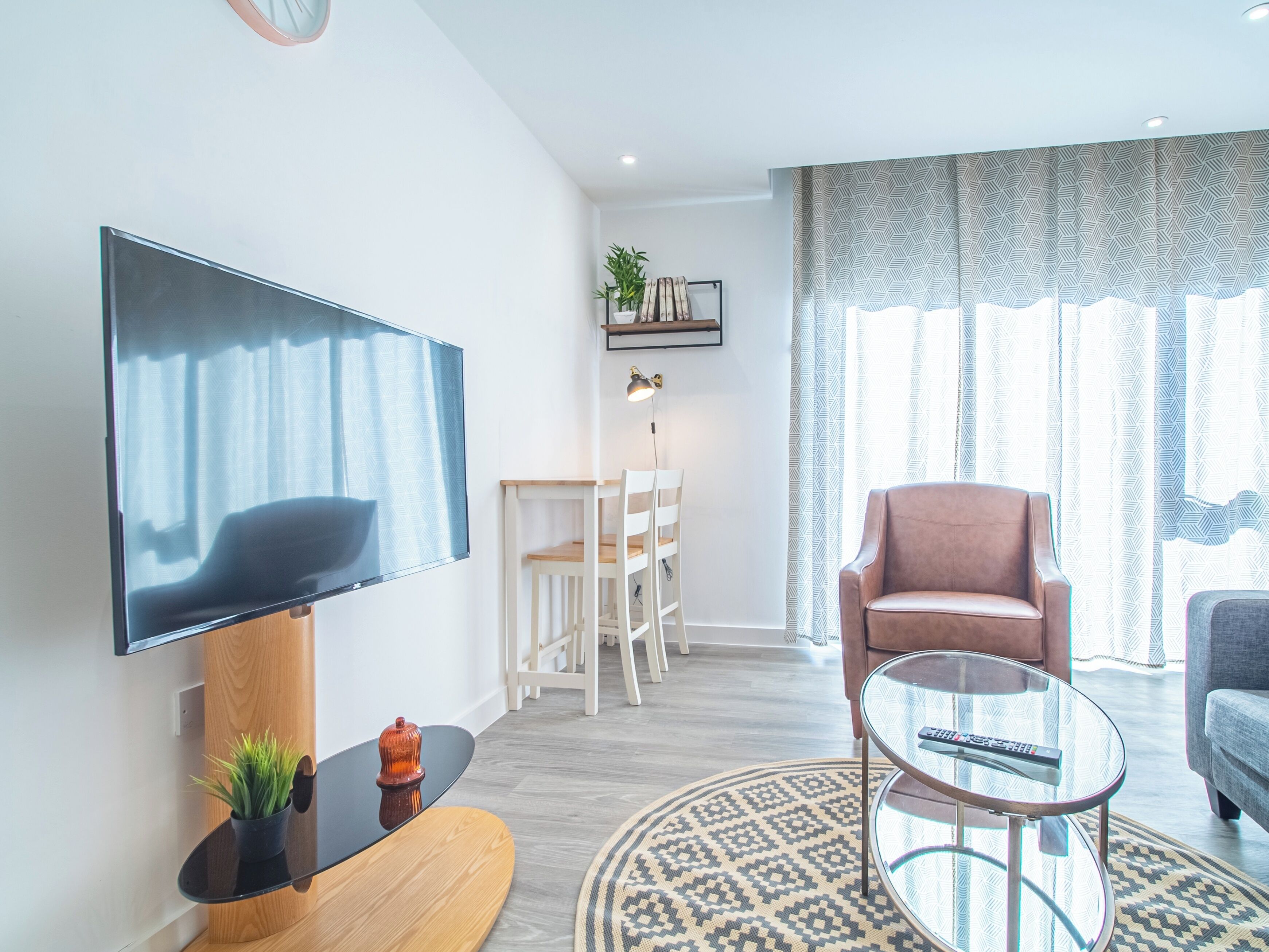 Apartment | Living area | TV