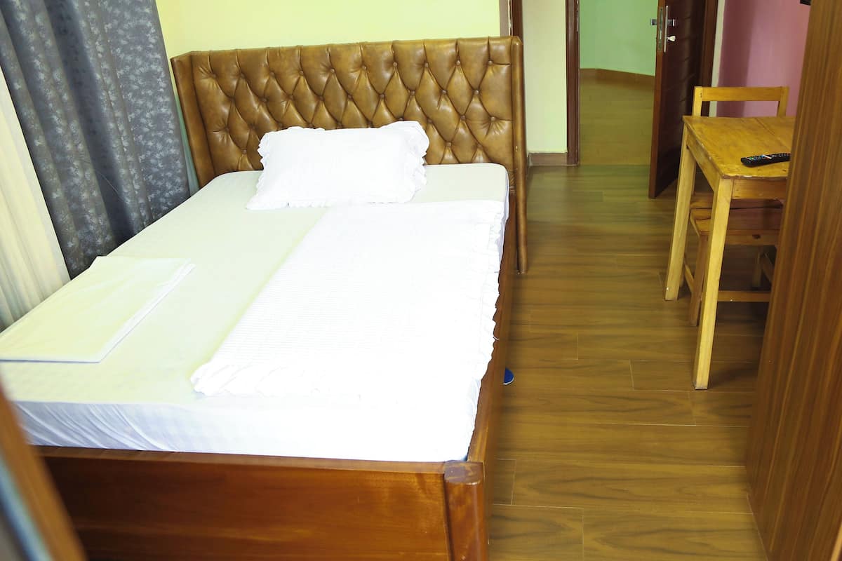 1 chambre, coffres-forts dans les chambres, bureau