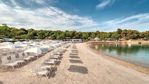 Immagine non classificata, 3 di 33, pulsante