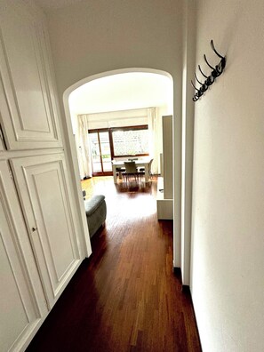 Interior - Martina's Nest is located in the sought-after Fleming neighborhood. (Roma)