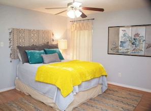 3 chambres, fer et planche à repasser, Wi-Fi, draps fournis