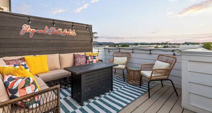 Lookout Getaway: Luxury 4 Bedroom, Rooftop Deck