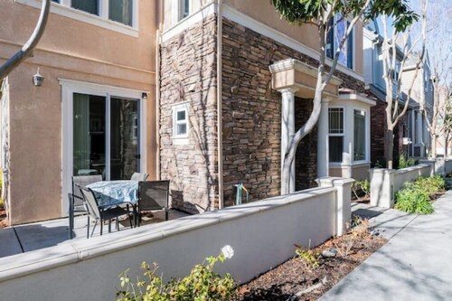 Silicon Valley Executive home in Santa Clara

