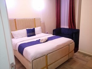 Classic Apartment, Balcony, City View | Individually decorated, individually furnished, free WiFi - Lux Suites PGS Plaza Apartments Nakuru (Nakuru)