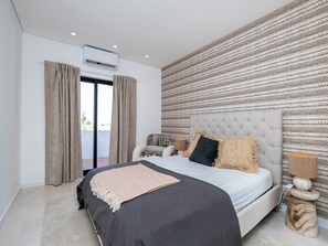 1 quarto, roupa de cama