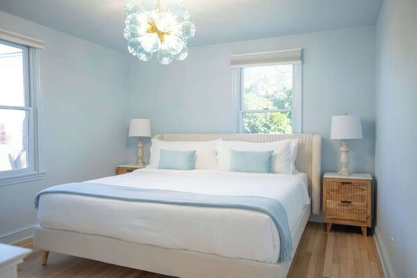 3 bedrooms, iron/ironing board, free WiFi, bed sheets