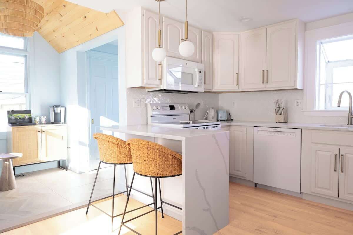 雪櫃、微波爐、焗爐、爐具