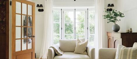 TV, fireplace, DVD player, foosball