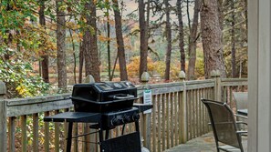 Interior - Mohegan by Avantstay Private Dock + Firepit Community Pool + Beach (Long Pond)