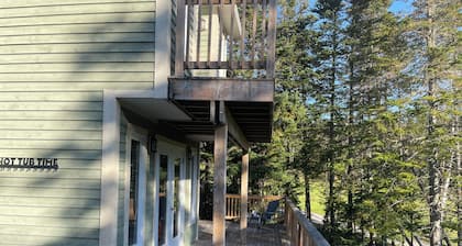 Welcome to Humber House: Luxury Golf Course Retreat