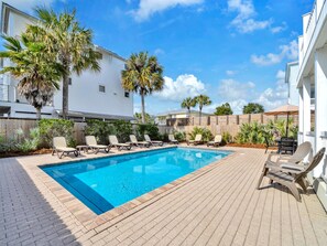 Piscina externa, piscina aquecida