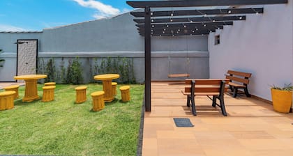 Aptos com Piscina e AC Brazilian Corner