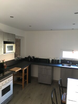 Private kitchen - 2/3-person apartment (Huttenheim)