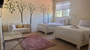 4 chambres, fer et planche à repasser, lit parapluie, Wi-Fi gratuit