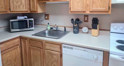 Modern 1BR Retreat in Elkins Park - Long Term