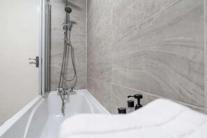 Shower, towels