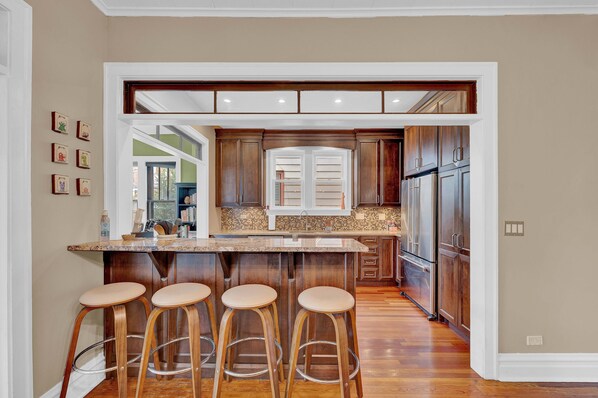 المنشأة من الداخل