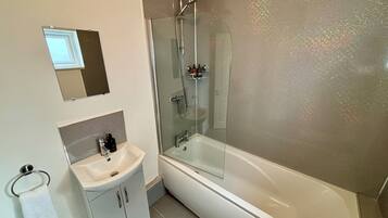 Hårtørrer, håndklæder, Sæbe, Shampoo