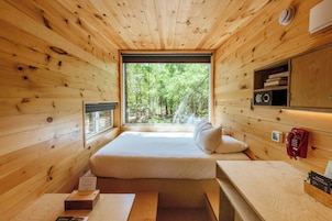 Cabaña, 1 cama de matrimonio | 1 dormitorio, escritorio, espacio para trabajar con un portátil