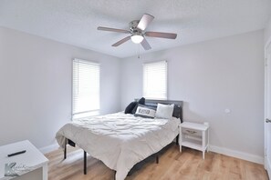 3 bedrooms, WiFi, bed sheets