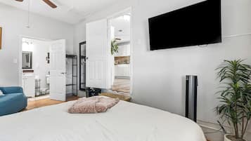 3 bedrooms, WiFi, bed sheets