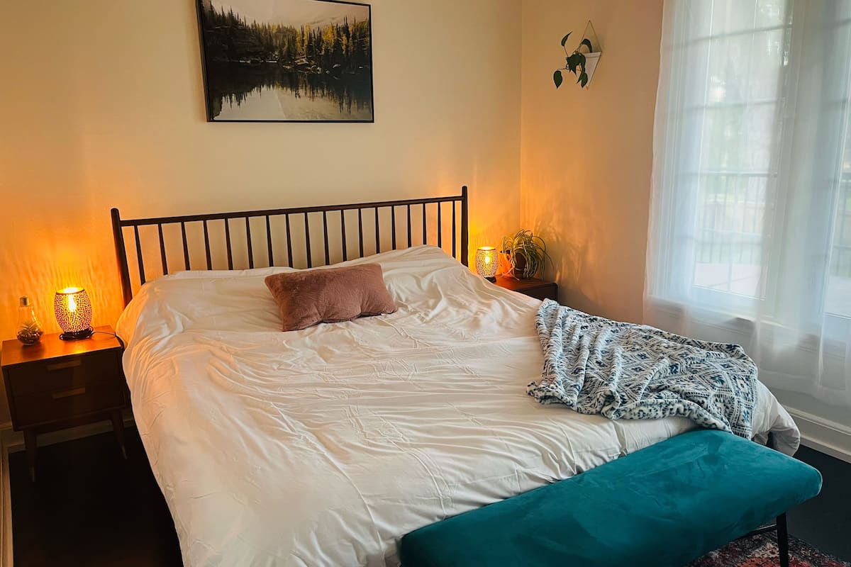 Classic Room, 1 King Bed, Non Smoking, Garden View | WiFi (free)