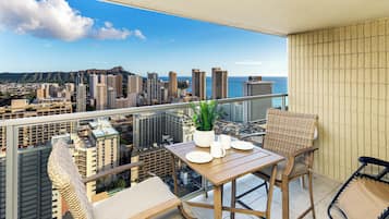 Apartment, 1 Bedroom, Ocean View (0075) | Hiên
